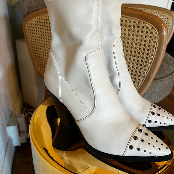 Michael Kors White Studded Boots - Picture 2 of 10